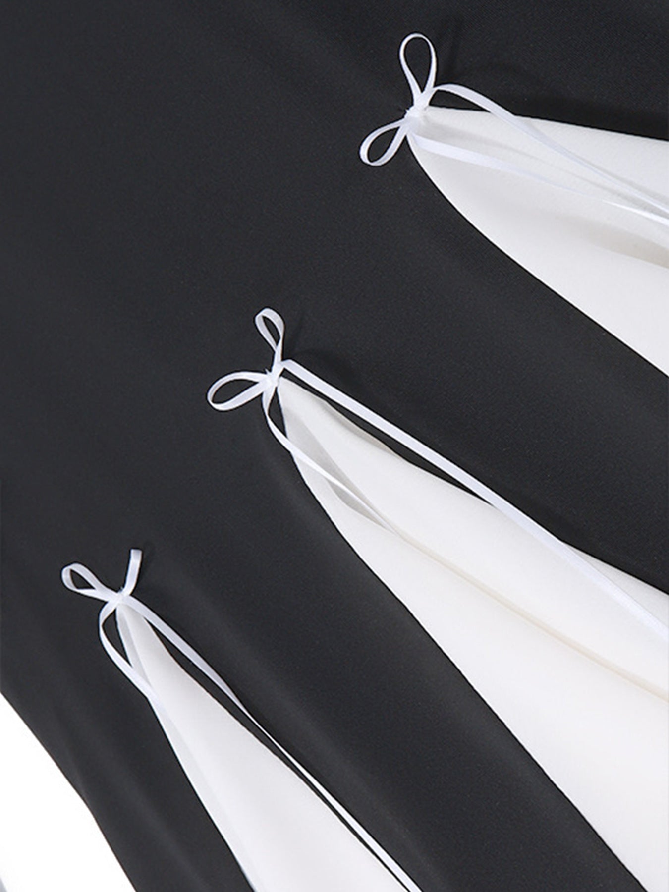 18d20fb5db694fbda33bd1d272598477-Max