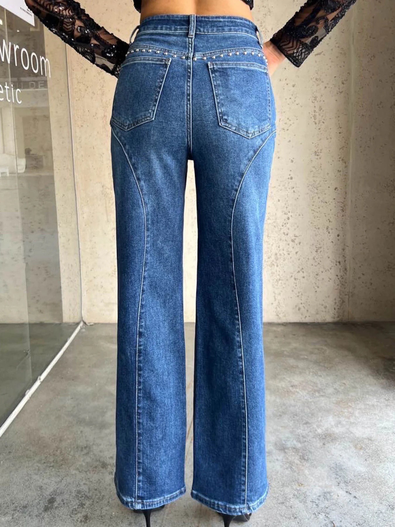 9586d7c9acad4ed6a702beab2f83d285-Max